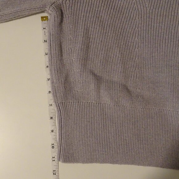 Banana Republic 100% Merino Wool Ribbed Sweater | Small | Heathered Grey - Picture 13 of 16
